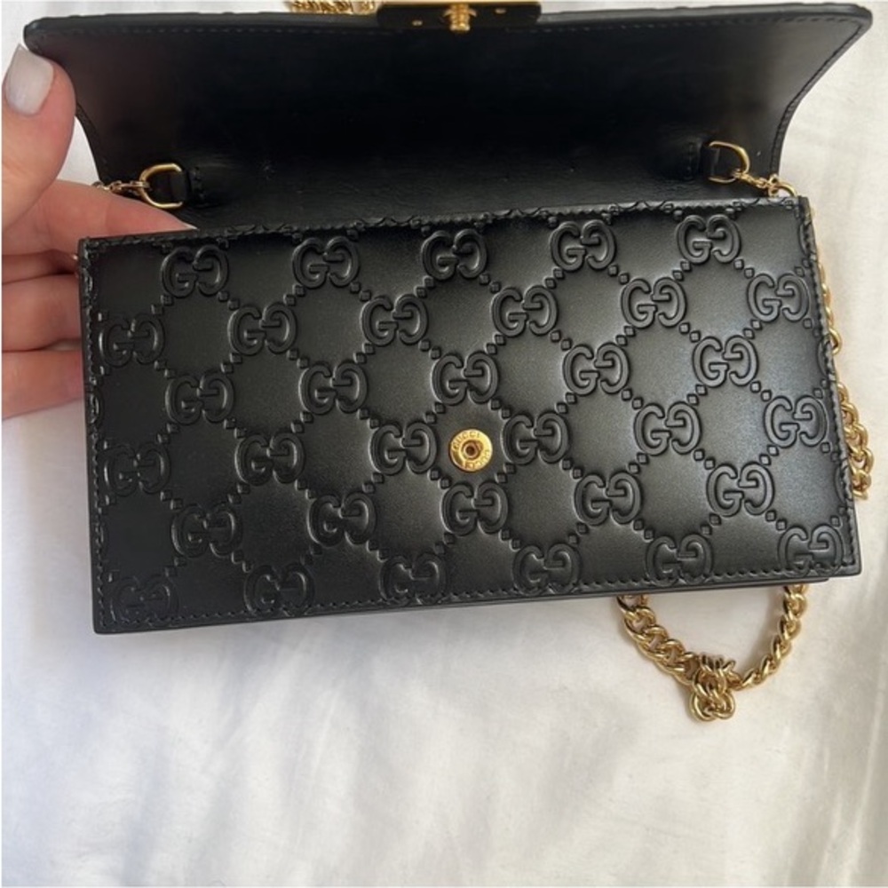 Gucci - Picture 2 of 6